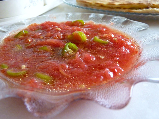 Biberli Domates Sosu Tarifi ve Malzemeleri